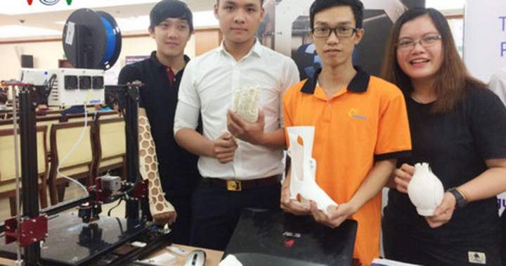 Ba chàng sinh viên Việt chế tạo thành công máy in 3D giá rẻ